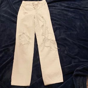 Super cute jeans very distressed, I’ve j grown out of them